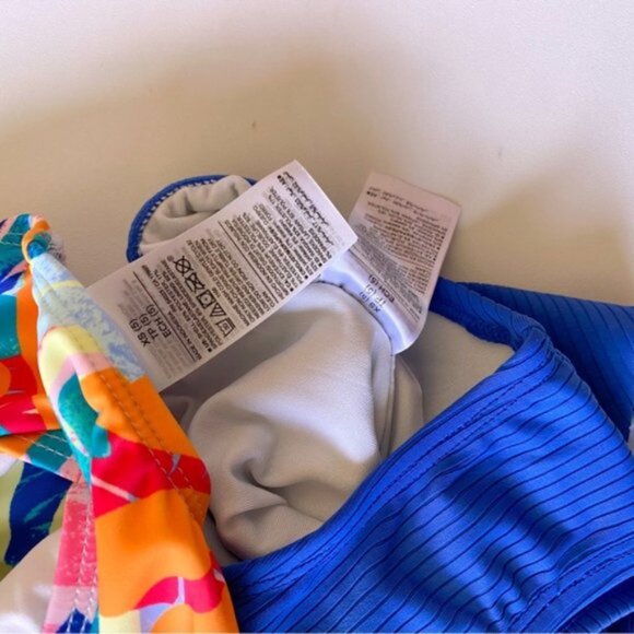 Old Navy | Girls Printed Halter Cut Out Ribbed Style One-Piece Swimsuit 2-Pack - Picture 12 of 15